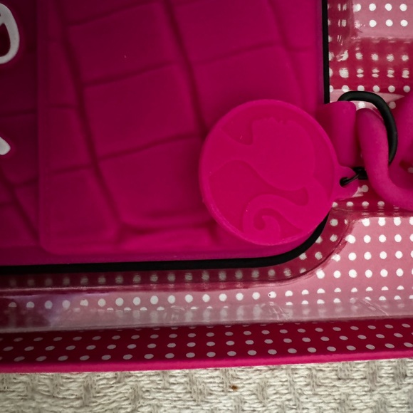 LIMITED EDITION BARBIE Phone Case w/Chain Handle, New In Box~BACK TO SCHOOL SALE - Picture 5 of 8